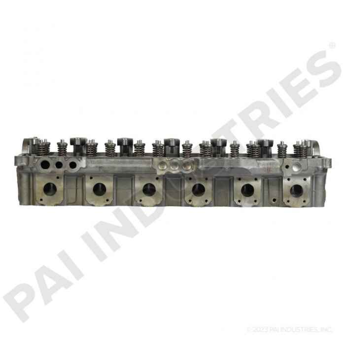 CYLINDER HEAD ASSEMBLY